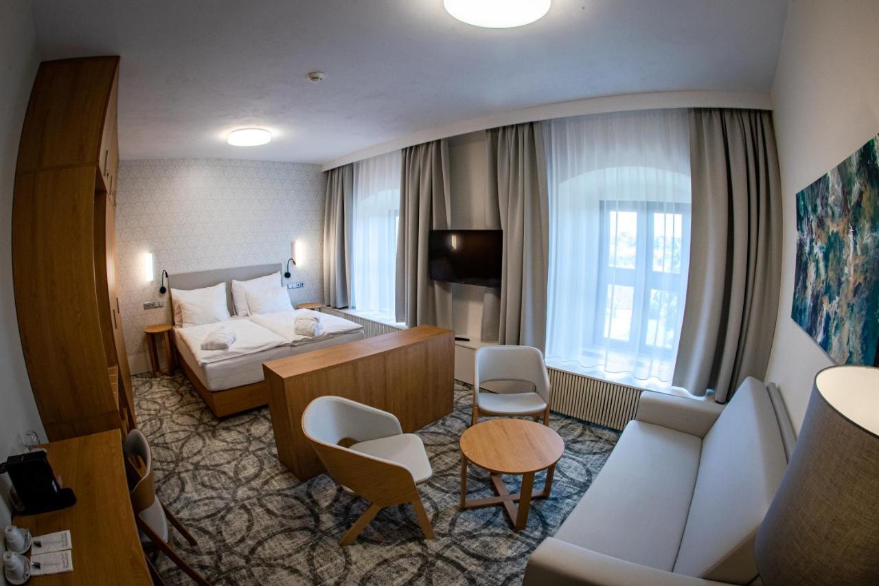 Hotel Zámek Třešť Exterior foto